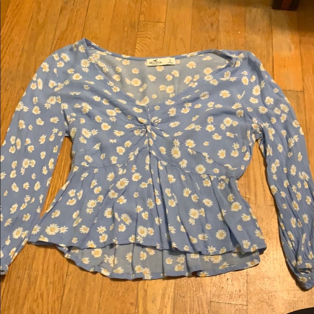 puffy sleeved shirt with flowers